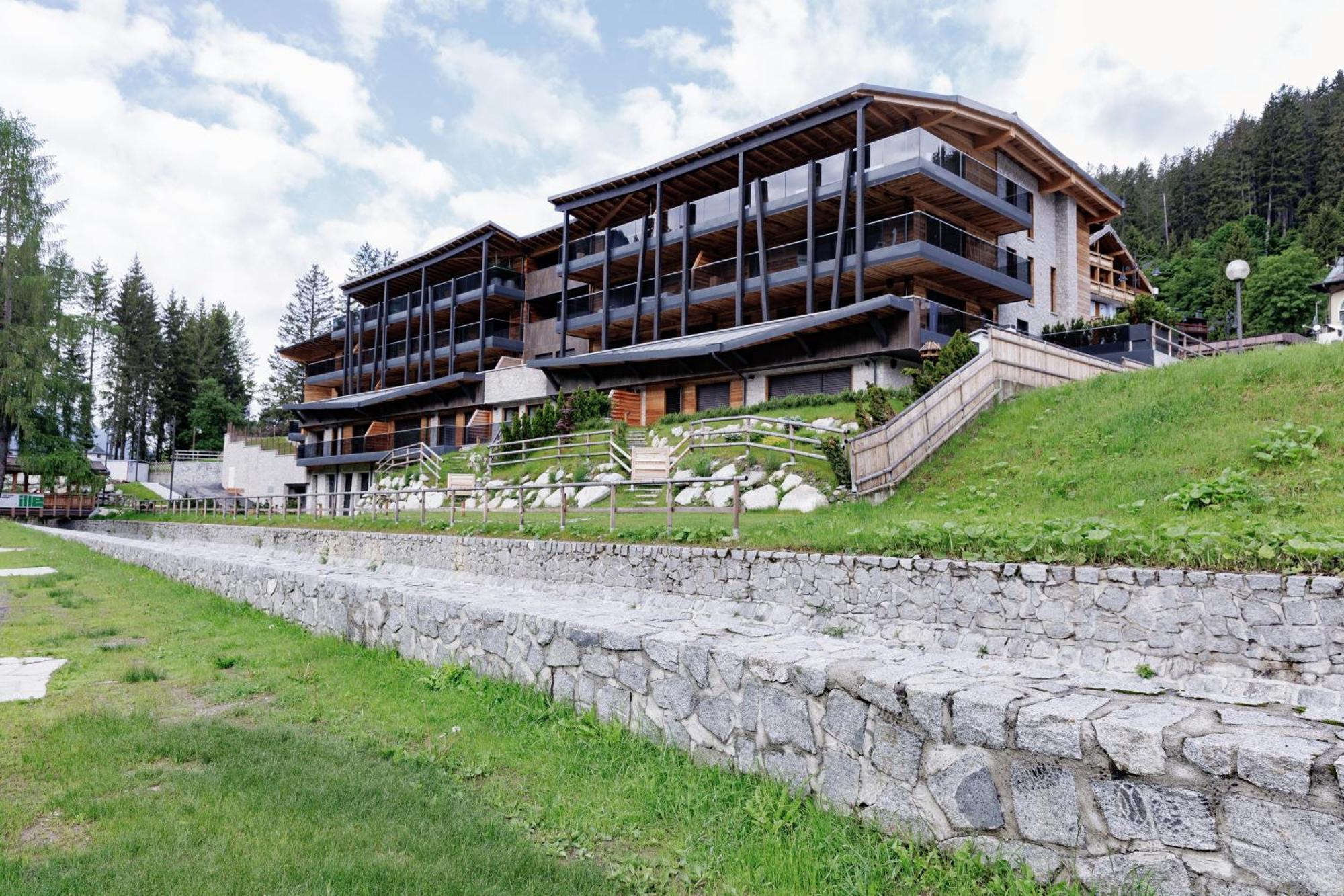 Ferienwohnung Campiglio Wood Madonna Exterior foto